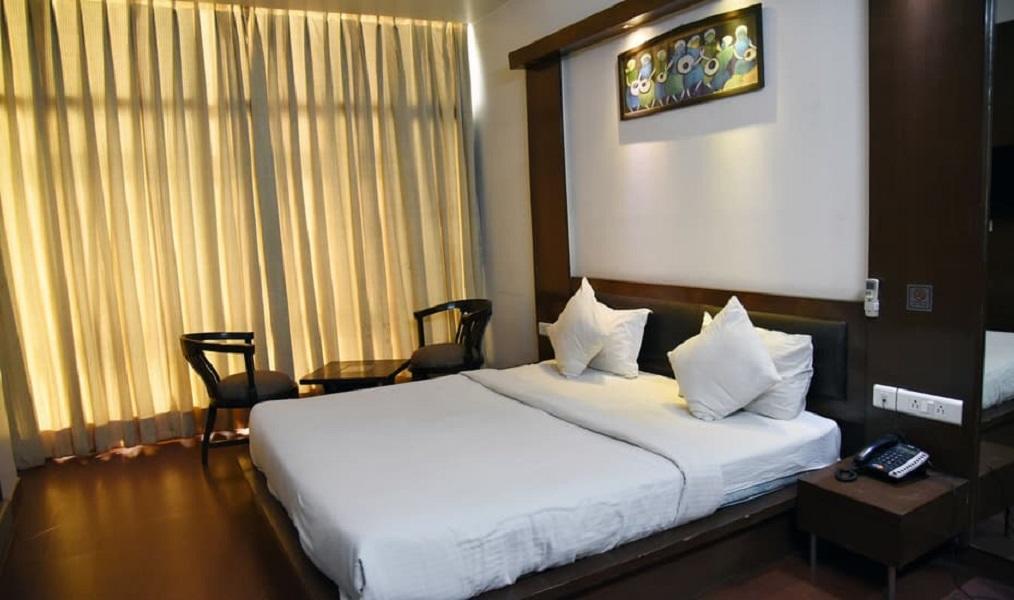 غازي أباد Hotel Parth Inn المظهر الخارجي الصورة