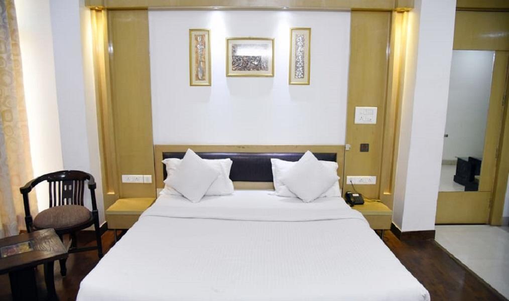 غازي أباد Hotel Parth Inn المظهر الخارجي الصورة