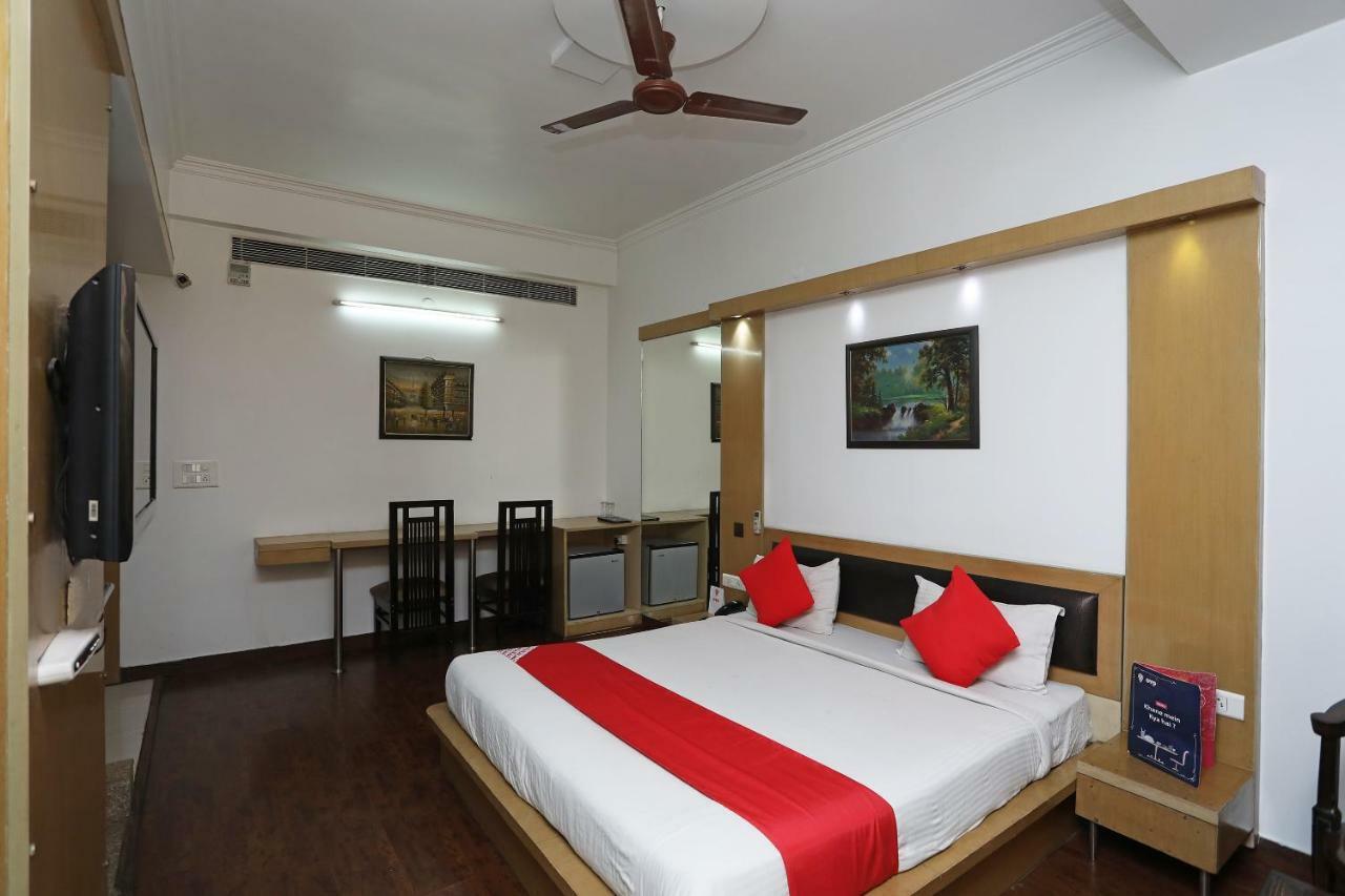 غازي أباد Hotel Parth Inn المظهر الخارجي الصورة