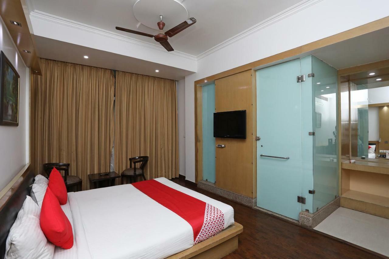 غازي أباد Hotel Parth Inn المظهر الخارجي الصورة